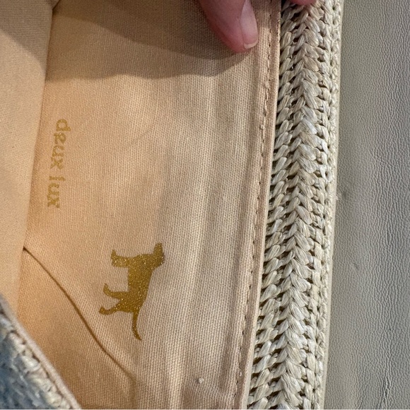 Stylish Cream Crossbody Bag - Picture 5 of 6